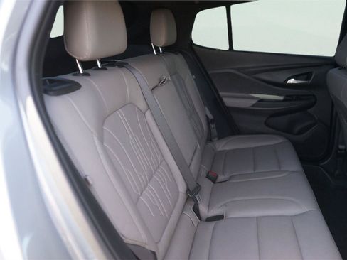 Used 2025 Buick Envista Avenir FWD image 16