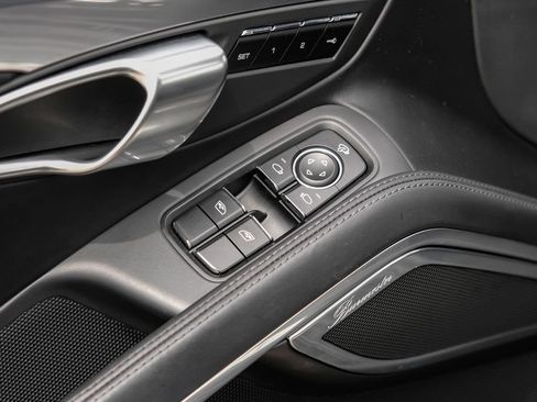 Used 2014 Porsche 911 Turbo AWD/4WD image 39