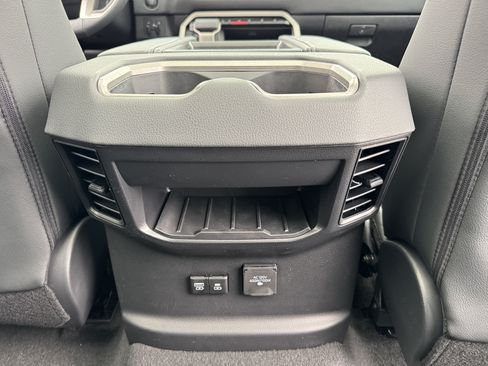 New 2026 Toyota Tundra Limited AWD/4WD image 7