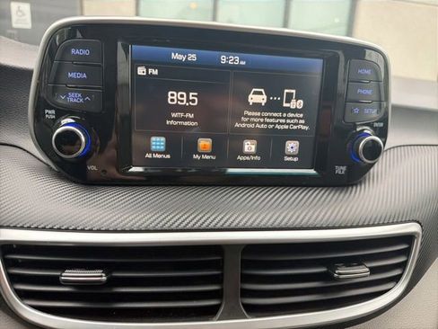 Used 2020 Hyundai Tucson SE w/ Winter Weather Package AWD/4WD image 14
