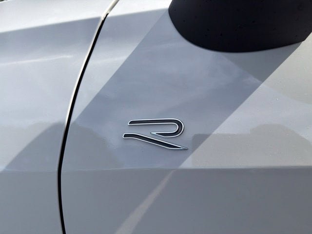New 2026 Volkswagen Tiguan SEL R-Line AWD/4WD image 10