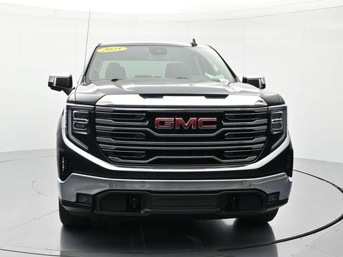 Certified 2025 GMC Sierra 1500 SLT image 2