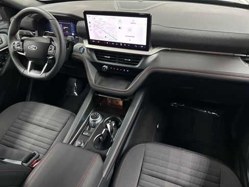 Used 2025 Ford Explorer ST-Line image 12