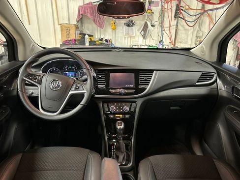 Certified 2022 Buick Encore Preferred w/ Safety Package image 17