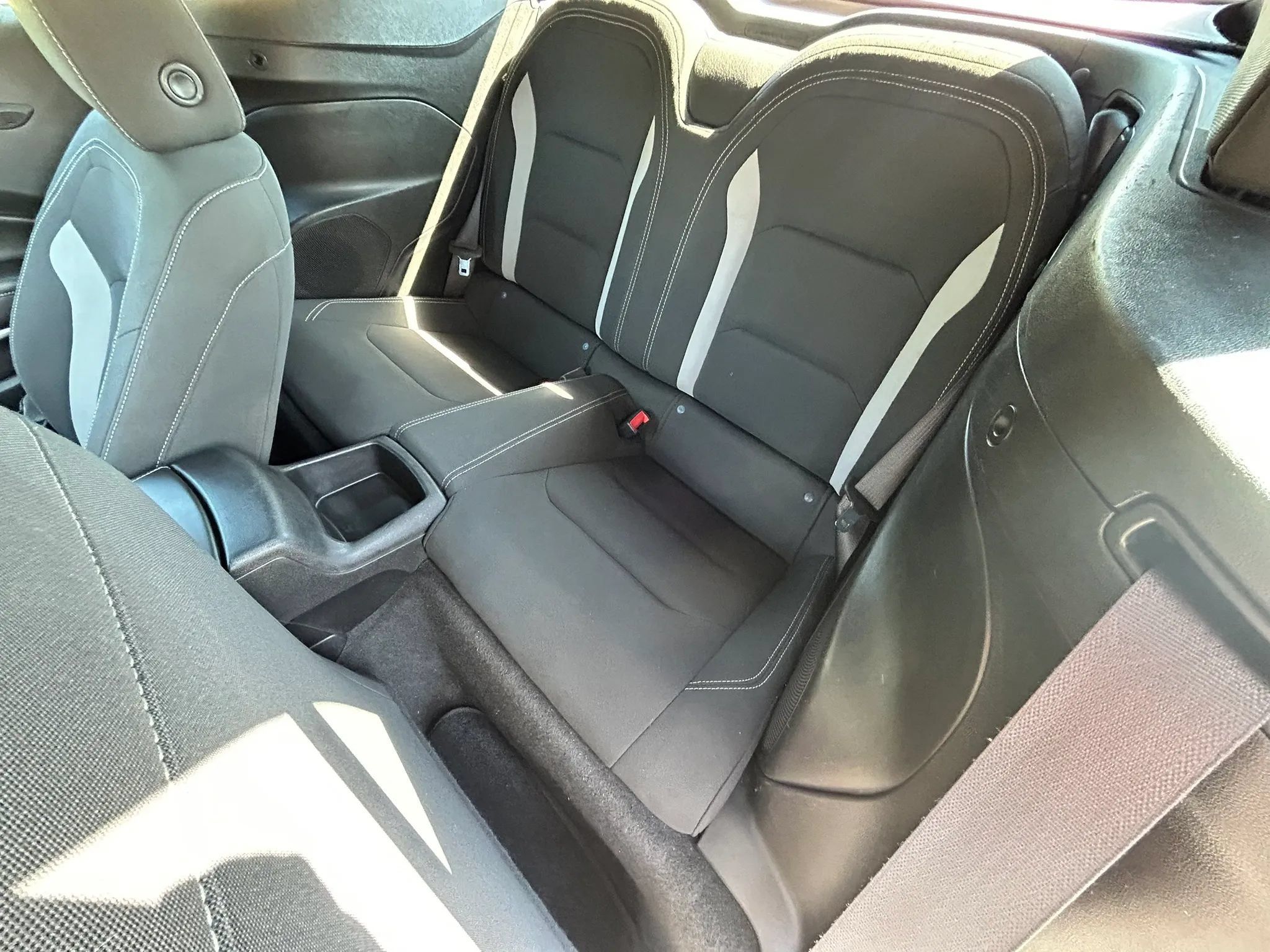 Used 2019 Chevrolet Camaro LT RWD image 14