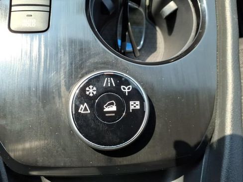 Certified 2026 Nissan Rogue SV AWD/4WD image 25