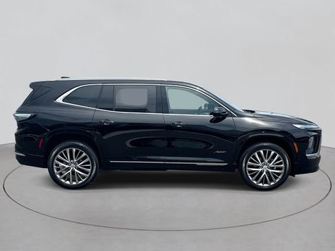Used 2026 Buick Enclave Avenir w/ Super Cruise Package AWD/4WD image 4