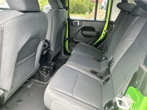 New 2025 Jeep Gladiator Willys image 21