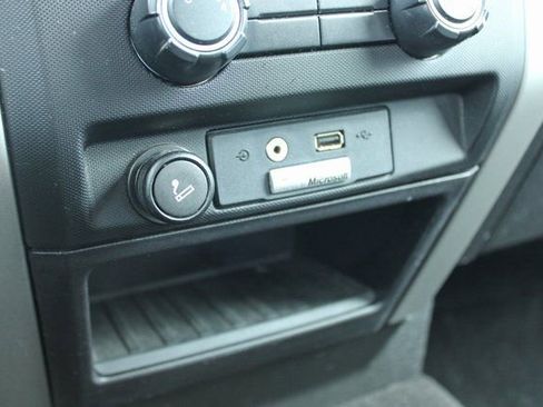 Used 2012 Ford F150 XLT w/ XLT Chrome Pkg image 18