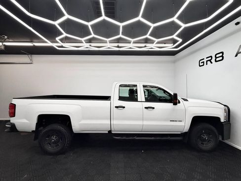 Used 2016 Chevrolet Silverado 2500 W/T w/ Snow Plow Prep Package AWD/4WD image 9