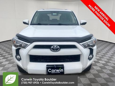 Used 2014 Toyota 4Runner SR5 AWD/4WD image 2