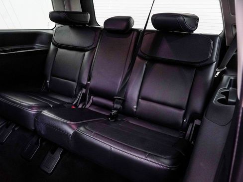 Used 2025 Ford Expedition Platinum image 41