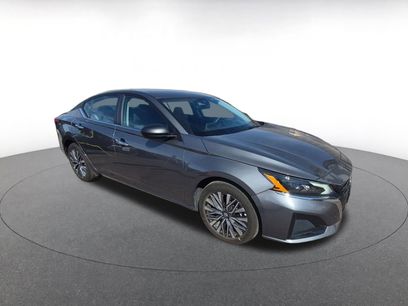 Used 2025 Nissan Altima 2.5 SV