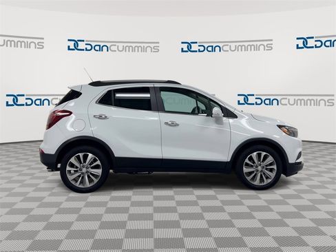 Used 2018 Buick Encore Preferred image 9
