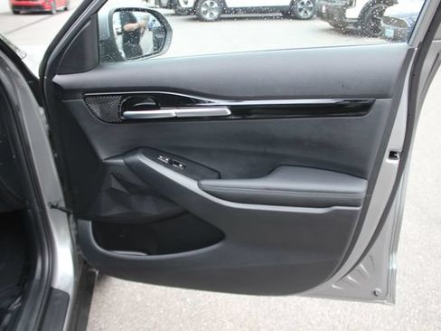 Used 2025 Kia Seltos S AWD/4WD image 31