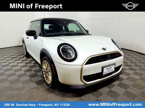 Used 2025 MINI Cooper S image 1