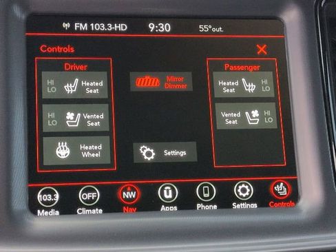 Used 2023 Dodge Challenger R/T w/ Plus Package image 29