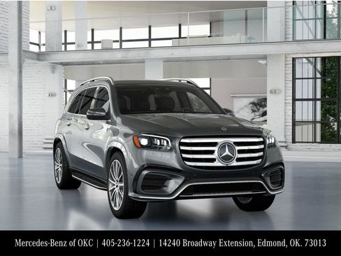 New 2026 Mercedes-Benz GLS 580 4MATIC image 9
