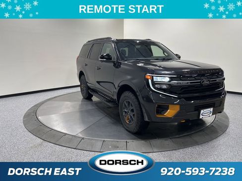 Used 2025 Ford Expedition Tremor image 3