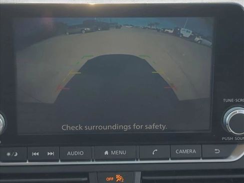 Used 2024 Nissan Altima 2.5 SV image 12