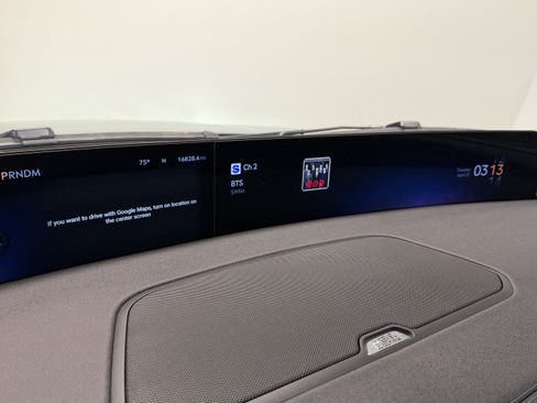 Used 2025 Lincoln Navigator Reserve AWD/4WD image 8