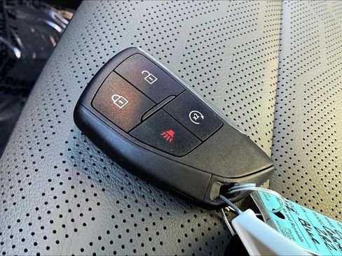 Used 2024 Chevrolet Colorado ZR2 w/ ZR2 Convenience Package III image 10