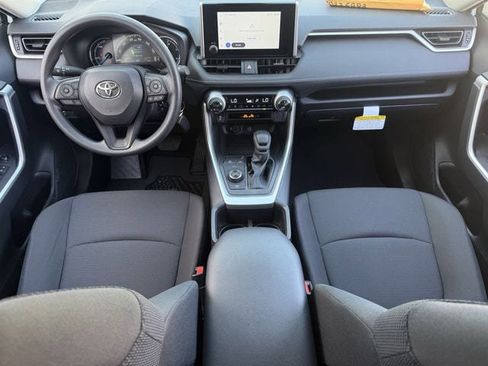 Used 2025 Toyota RAV4 LE image 12