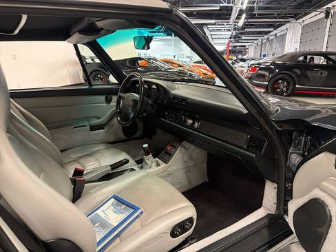 Used 1995 Porsche 911 Cabriolet image 33