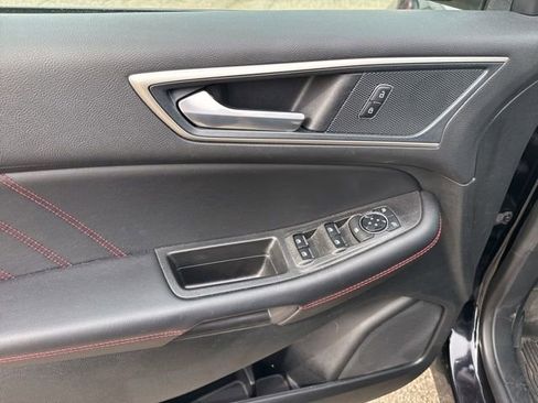 Used 2024 Ford Edge ST-Line AWD/4WD image 10