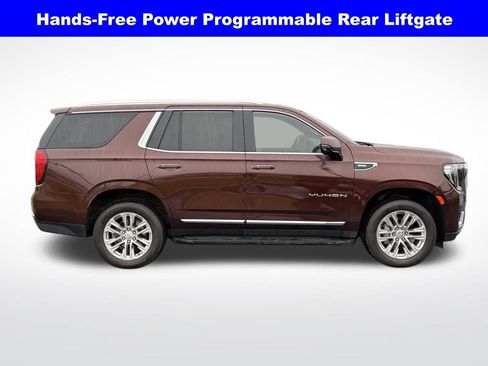 Used 2022 GMC Yukon SLT w/ SLT Premium Package image 9