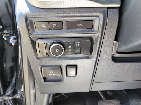 Used 2021 Ford F150 Platinum AWD/4WD image 22