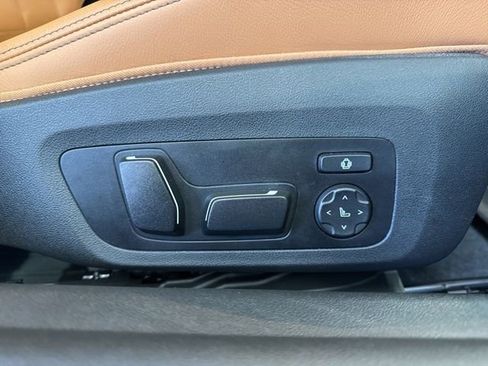 Used 2024 BMW M2 w/ Lighting Package image 43