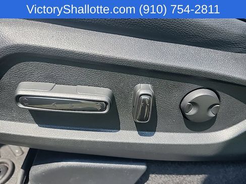 Used 2025 Honda Pilot Black Edition image 21