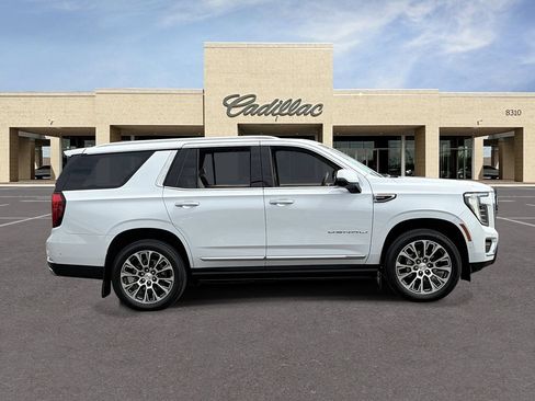 Used 2026 GMC Yukon Denali w/ Denali Reserve Package AWD/4WD image 4