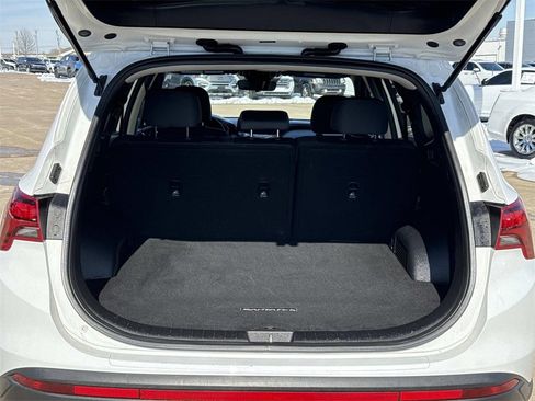 Used 2023 Hyundai Santa Fe SE image 8