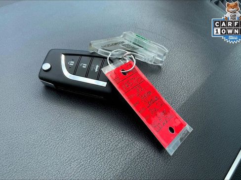 Used 2023 Toyota Corolla LE image 12