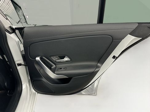 Used 2021 Mercedes-Benz CLA 250 CLA 250 w/ Premium Package image 31