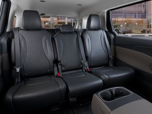 New 2026 Kia Carnival FWD image 16