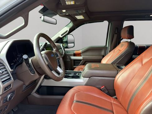 Used 2020 Ford F250 King Ranch w/ King Ranch Ultimate Package AWD/4WD image 3