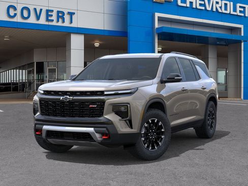 New 2026 Chevrolet Traverse Z71 w/ Enhanced Driving Package image 6