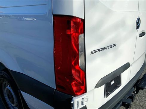 New 2025 Mercedes-Benz Sprinter 2500 image 19