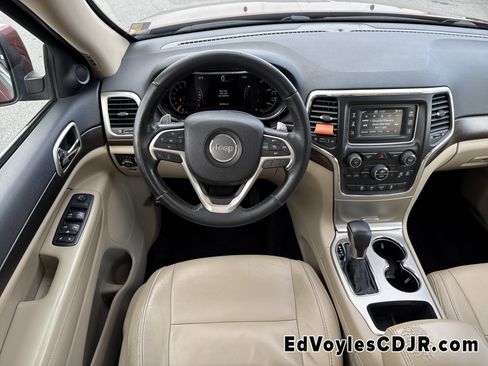 Used 2016 Jeep Grand Cherokee Laredo w/ Quick Order Package 23E image 28