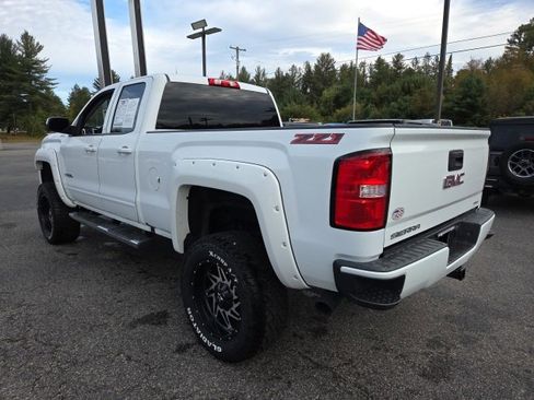 Used 2018 GMC Sierra 1500 SLE image 21