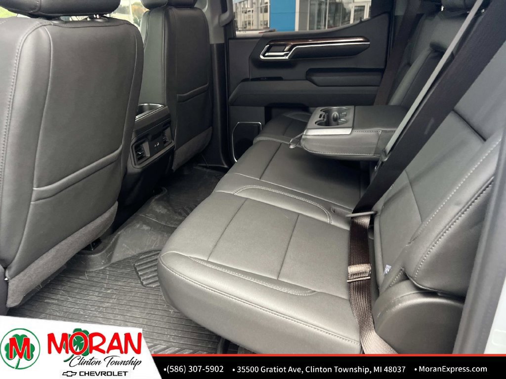 Certified 2024 Chevrolet Silverado 1500 RST AWD/4WD image 14