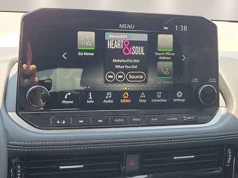 Used 2023 Nissan Rogue Platinum w/ Platinum Premium Package FWD image 14