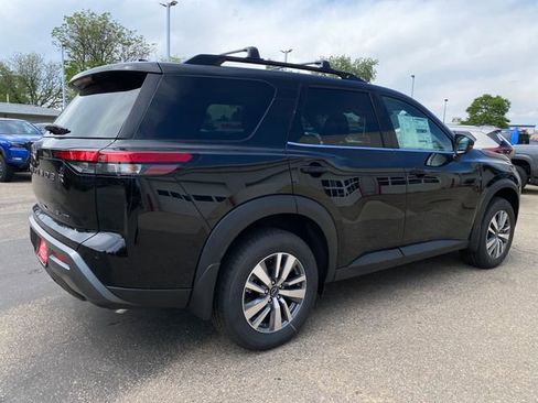 New 2026 Nissan Pathfinder SL AWD/4WD image 5