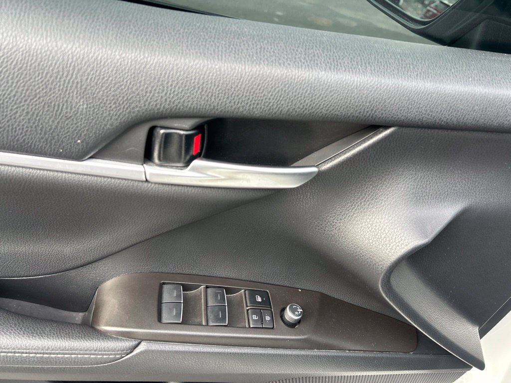Used 2023 Toyota Camry XSE FWD image 17