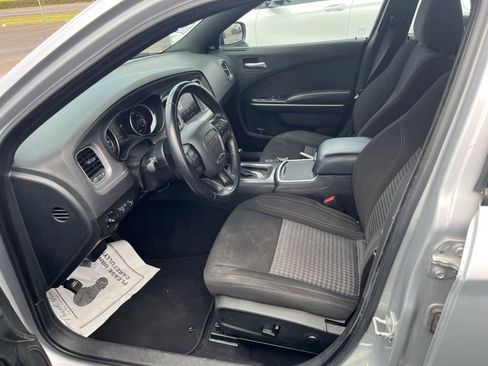 Used 2023 Dodge Charger SXT image 22