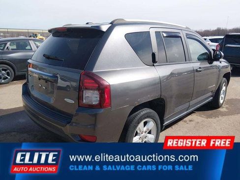 Used 2017 Jeep Compass Latitude image 7