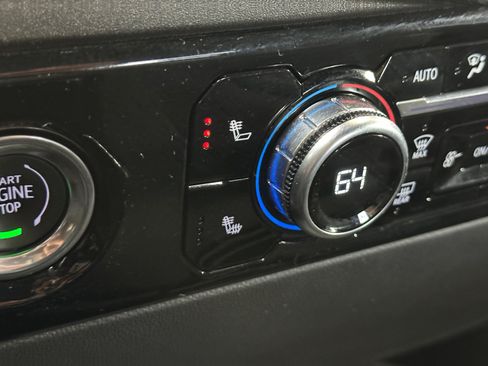 Used 2023 GMC Sierra 1500 Elevation AWD/4WD image 26